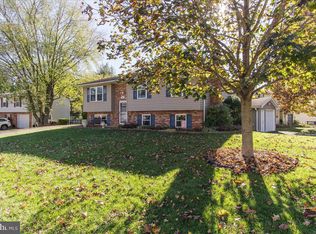 7092 Saddle Dr, Sykesville, MD 21784