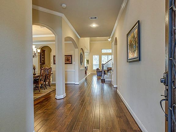 2nd image of 114 Keaton Ct