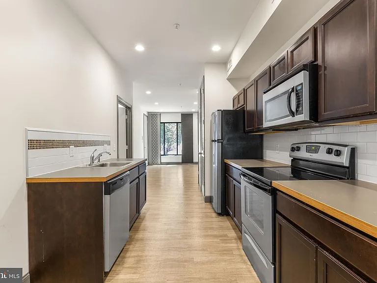812 N 15th St #1S — Photo 1