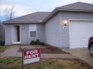 2910 NW Mill Pl, Blue Springs, MO 64015