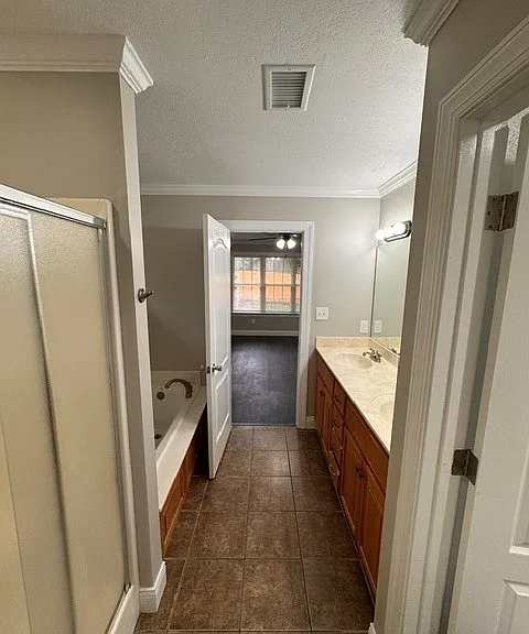 5 Station Oaks Dr — Photo 7