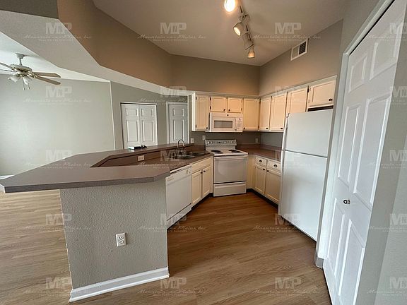 3rd image of 4545 Wheaton Dr Unit F240