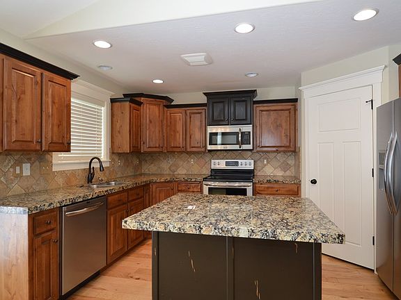 5th image of 1310 N Indian Hollow Dr