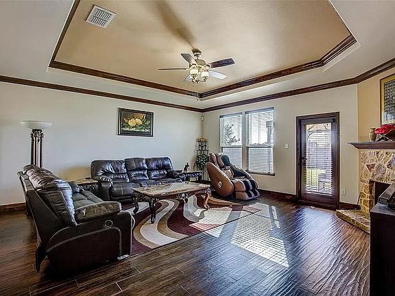 5th image of 3016 Adrian Creek Dr