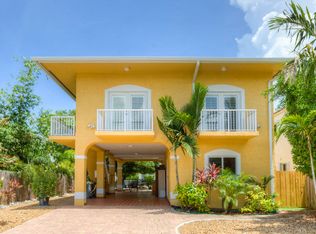9 Orange Dr, Key Largo, FL 33037