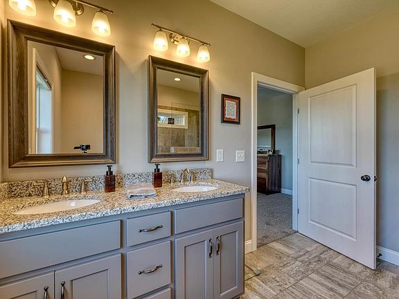 26th image of 1309 Ridge Pointe Way