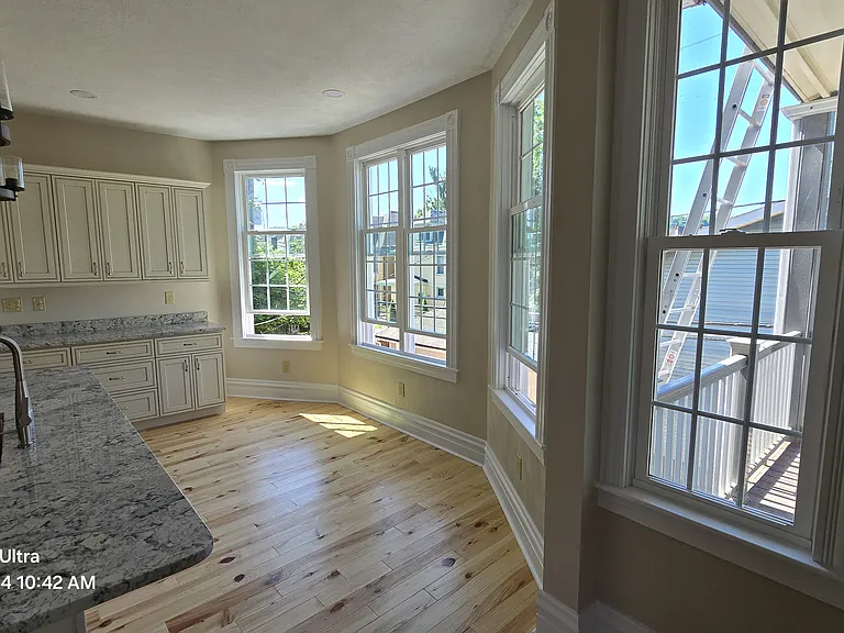 208 Center Ave #2 — Photo 16