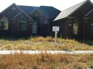 63733 Georgetowne E, Washington, MI 48095