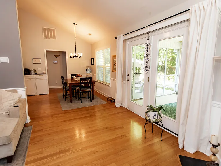 235 Sellhorn Blvd — Photo 9