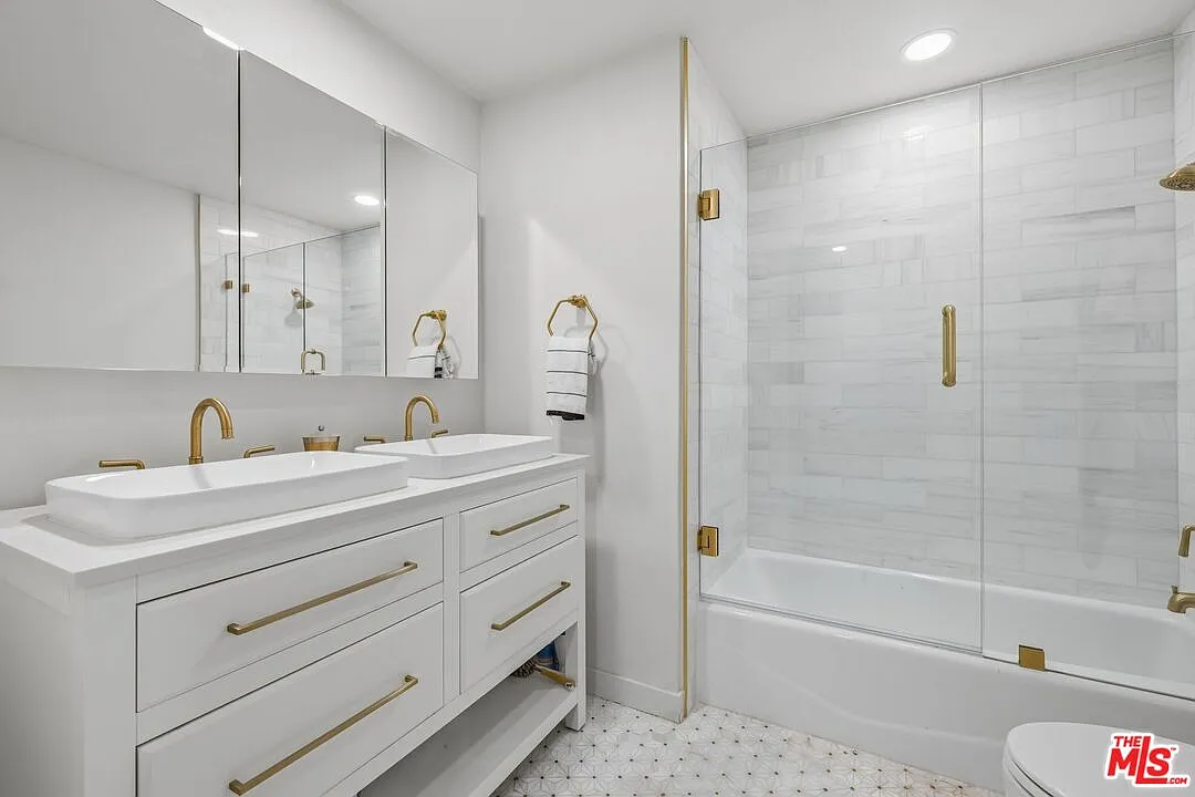 3 bed, 2.0 bath, 1798 sqft, $5,995 — Photo 4
