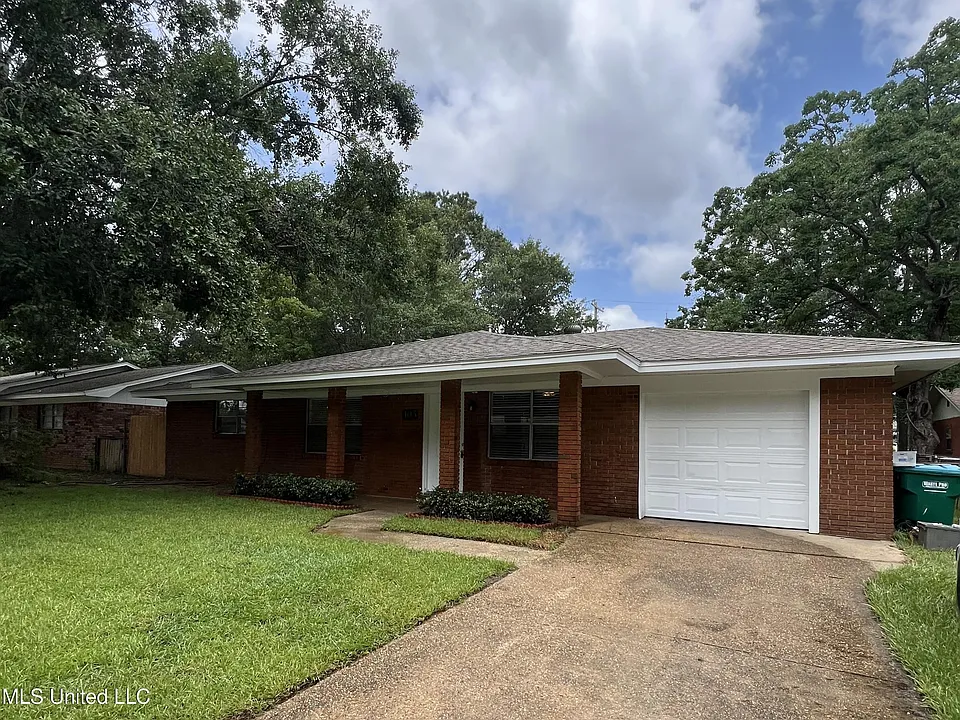 103 Ralph Dr