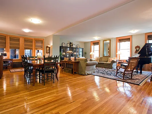 Sold by Sotheby's International Realty | media 6