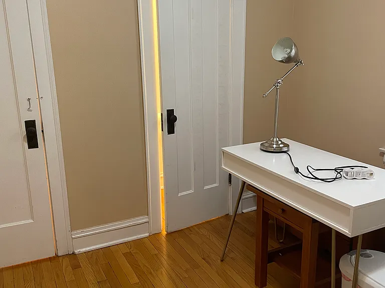 1105 Simpson St #1 — Photo 14