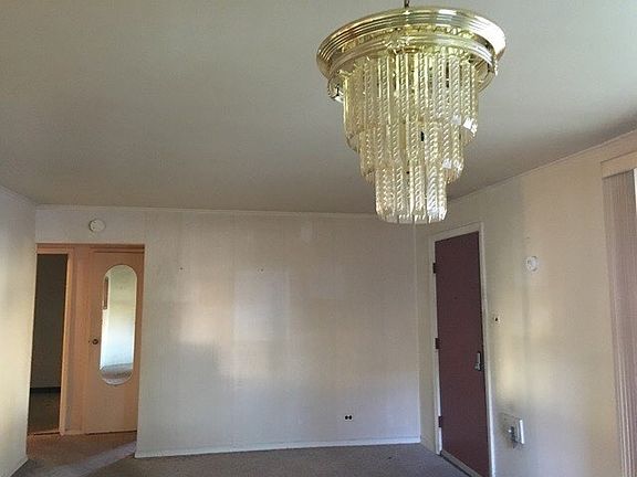 3rd image of 231 S Orchard Dr