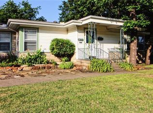 3156 Jane Ln, Haltom City, TX 76117