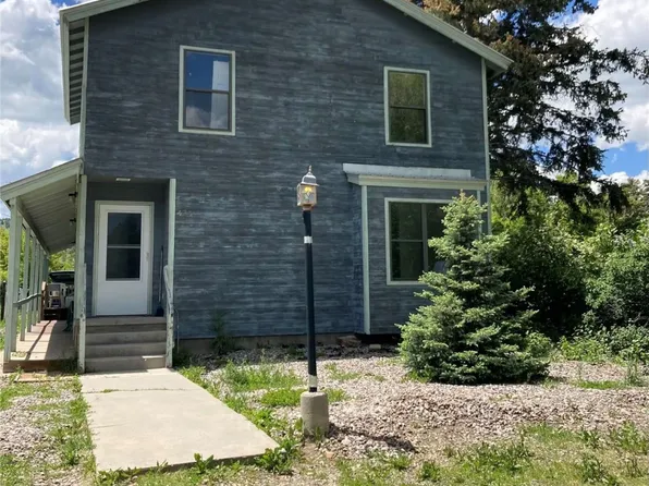421 Maple Ave, Chama, NM 87520