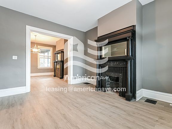 641416_002_wm_-_living_room_13397682.jpg