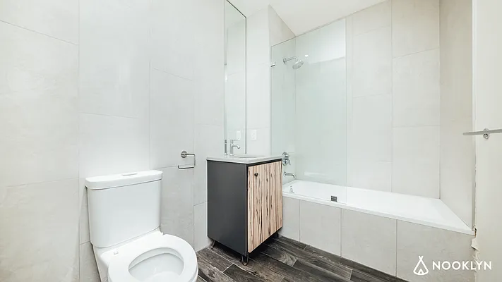 Rented by Nooklyn NYC LLC | media 11