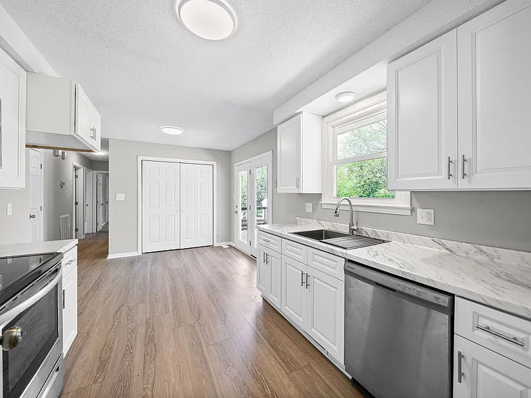 931 Poppy Dr — Photo 13