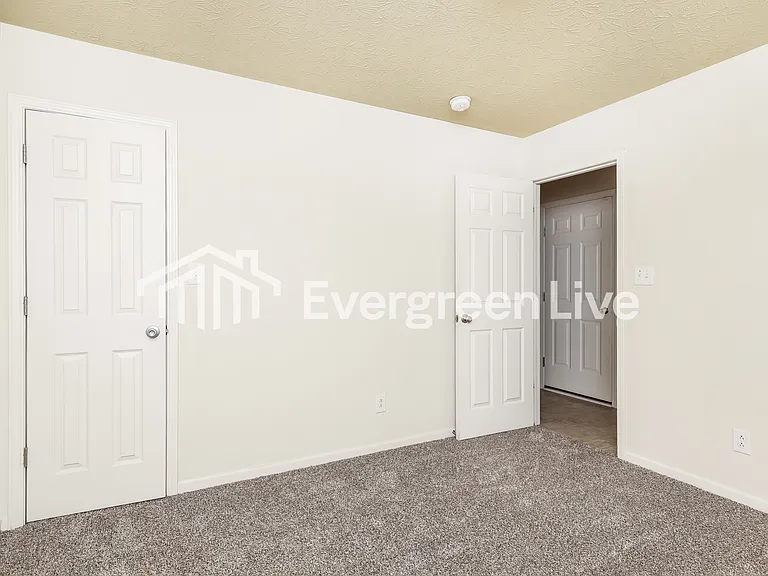 7826 Trisa Ct — Photo 10