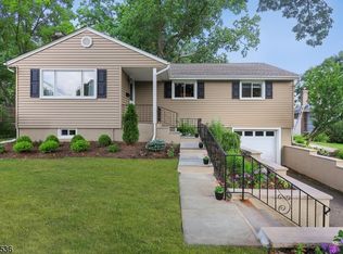 54 Arlene Ct, Fanwood, NJ 07023