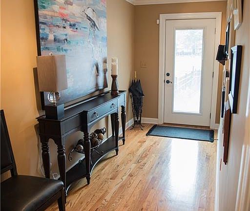 5th image of 106 Bay View Cir