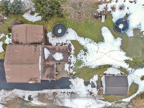 4th image of 6825 Shawnee Rd