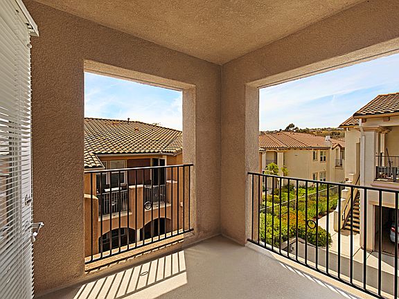 5th image of 12642 Elisa Ln Unit 184