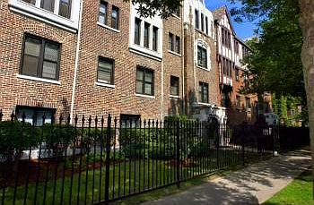 4th image of 5210 S Woodlawn Ave APT 202