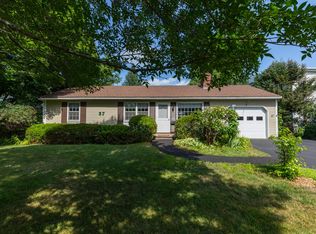 37 S Park St #A, Hanover, NH 03755