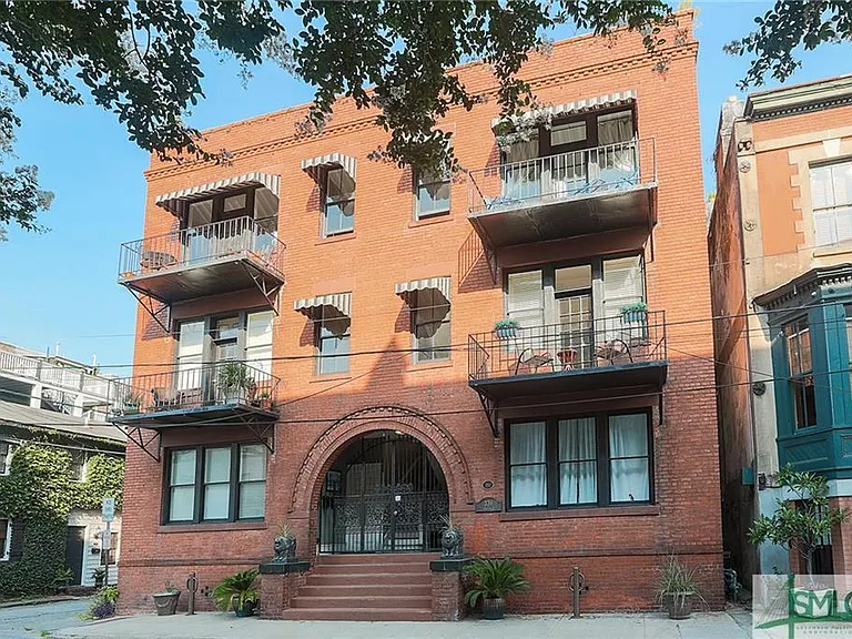 339 Whitaker St #3 — Photo 1