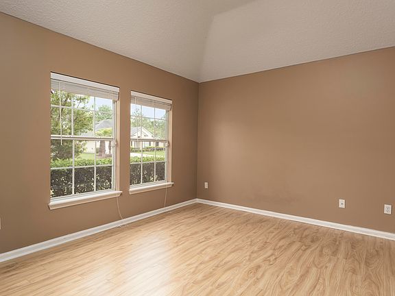 4th image of 2258 Cascadia Ct
