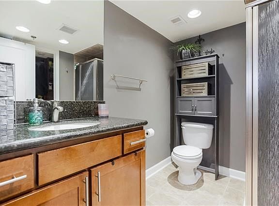 4th image of 600 E Admiral Blvd APT 1307