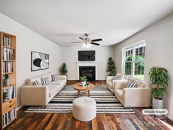2nd image of 8701 Holly Creek Ct