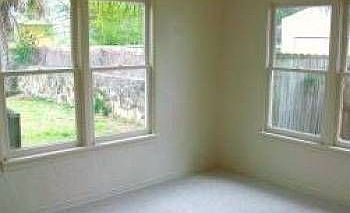 3rd image of 520 Daytona Ave