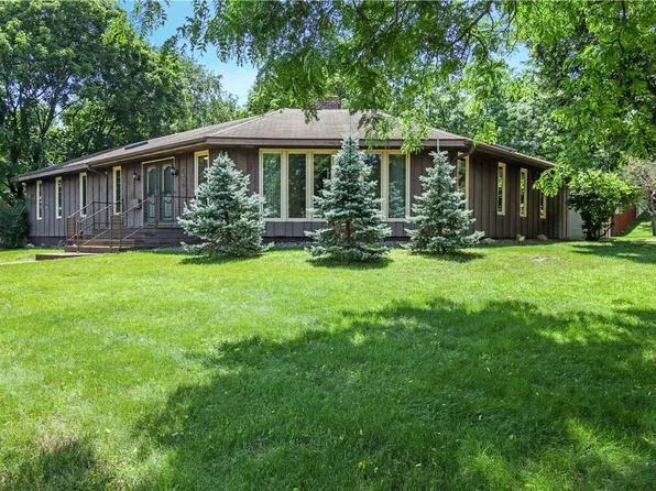 3619 W Country Club Lane, Altoona, WI 54720