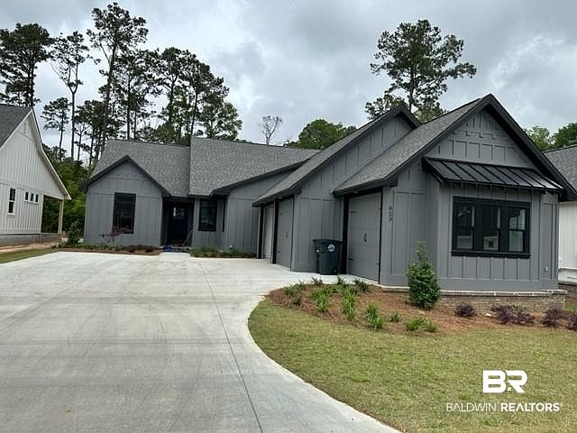 1st image of 823 Geranium Dr