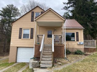 2282 Robert C Byrd Dr, Beckley, WV 25801