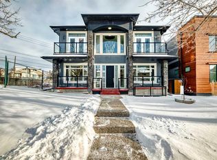 230 W 37th St NW, Calgary, AB T2N3B7