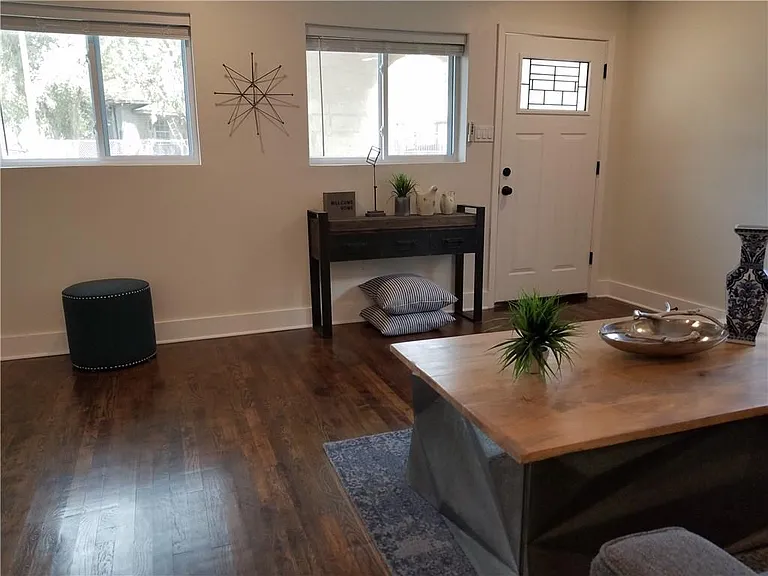 5405 Hudson St — Photo 6
