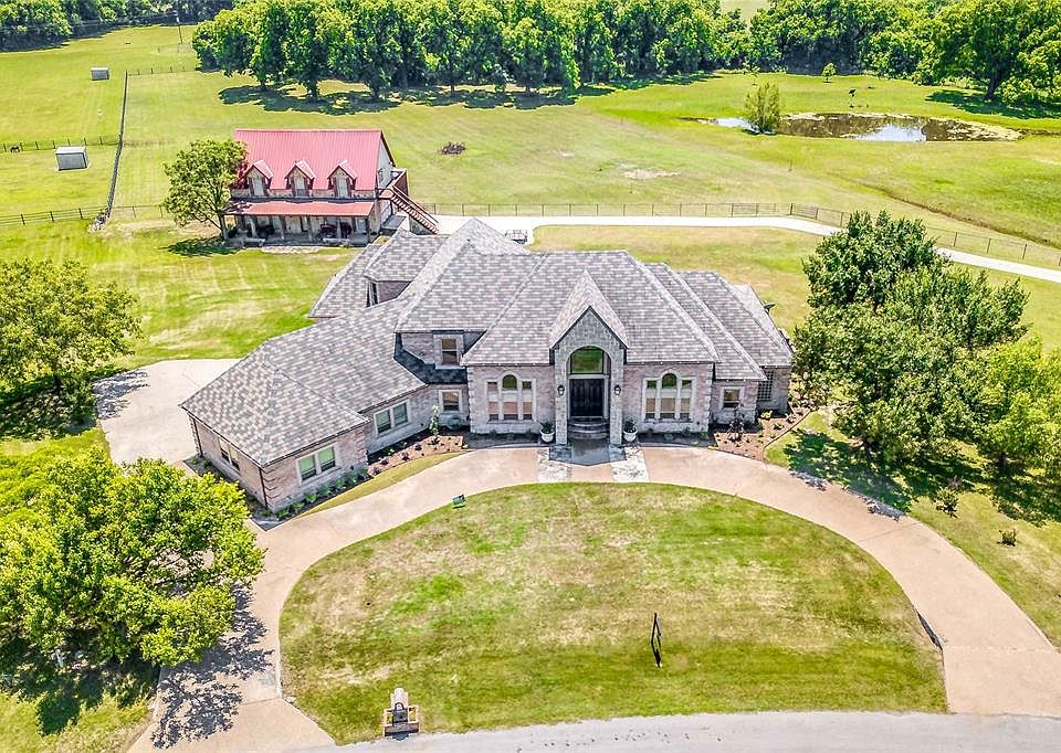 1st image of 129 Kortney Dr