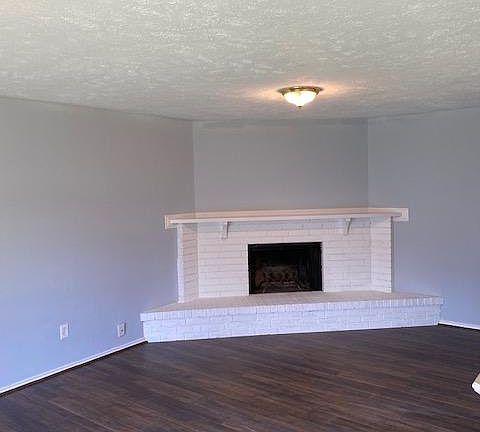 3rd image of 520 Cumberland Dr