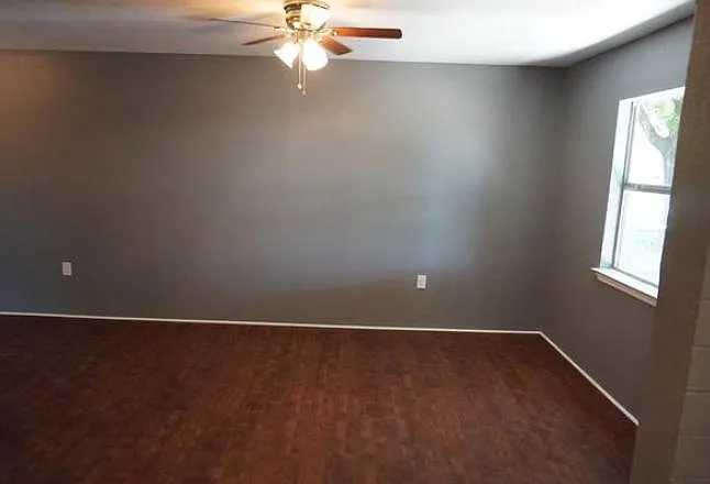 1538 W Hollywood Ave — Photo 9