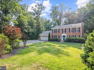 11834 Larry Rd, Fairfax, VA 22030