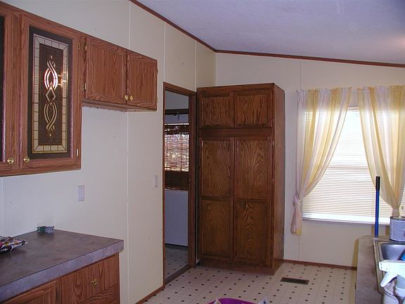 4th image of 203 Brad Dr