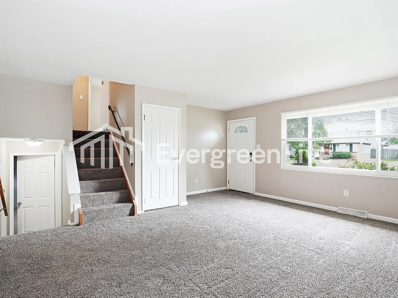 4 bed, 1.5 bath, 1440 sqft, $1,645 — Photo 3