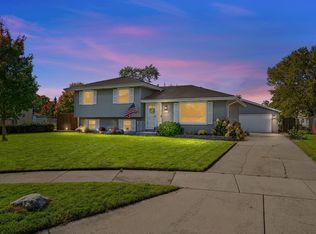 1008 Cambridge Ct, Dyer, IN 46311