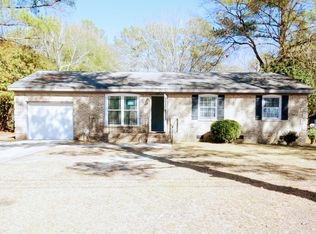 693 Stoneykirk Dr, Fayetteville, NC 28314