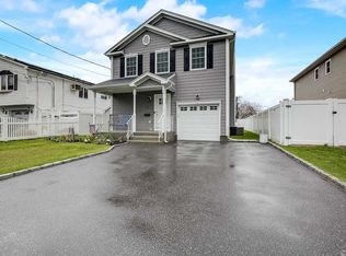 22 S 1st St, Bethpage, NY 11714