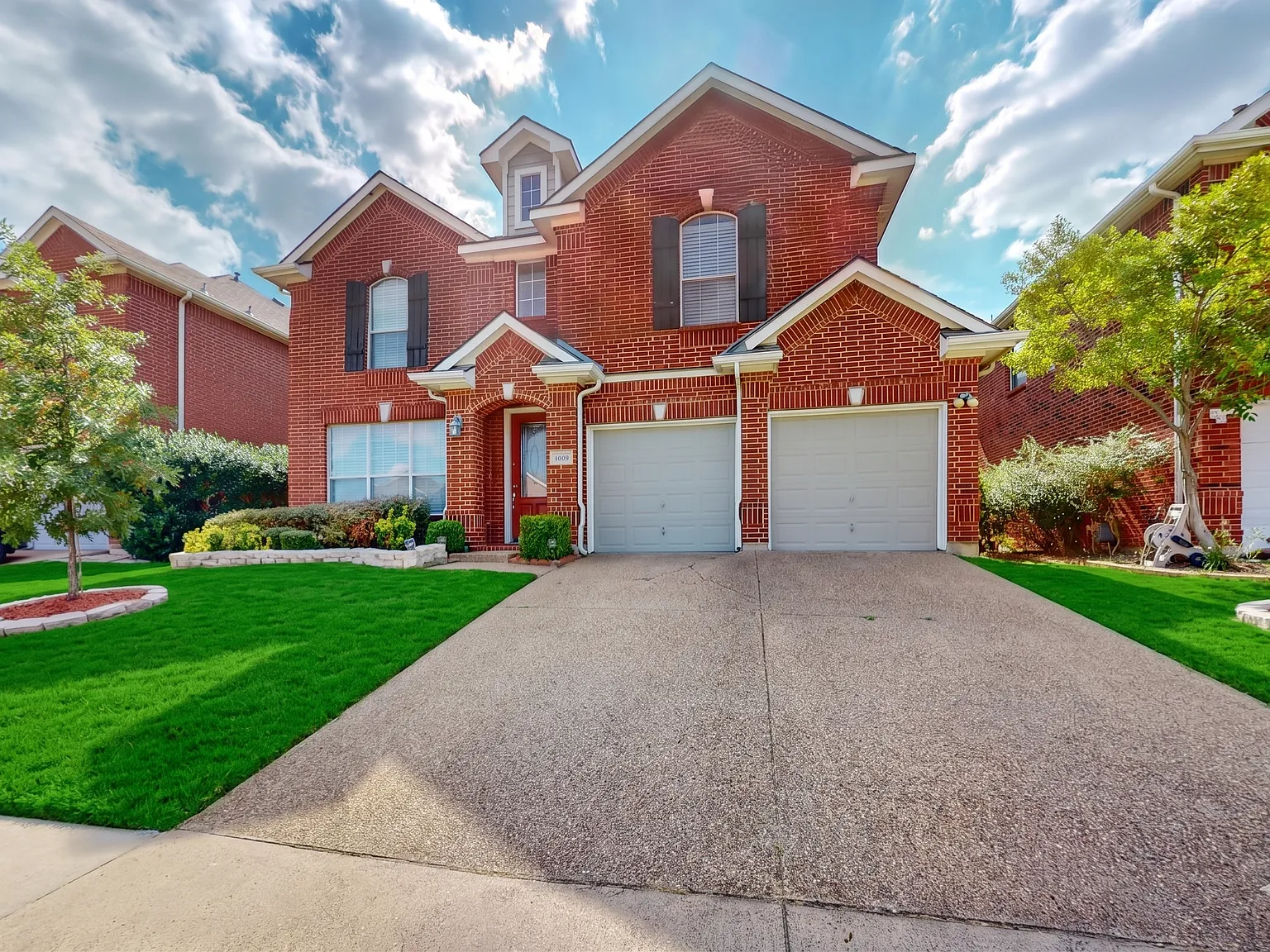 4 bed, 2.5 bath, 2967 sqft, $3,250 — Photo 1